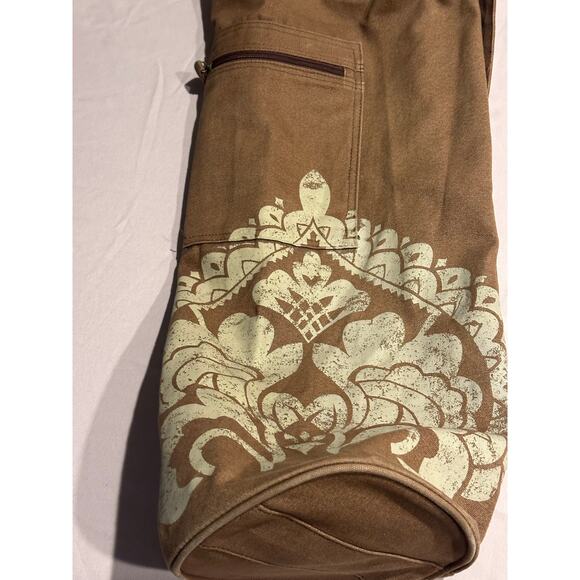 GAIAM Mandalla Design Brown Canvas Drawstring Sling Barrel Yoga Mat Carry Bag - Picture 2 of 10